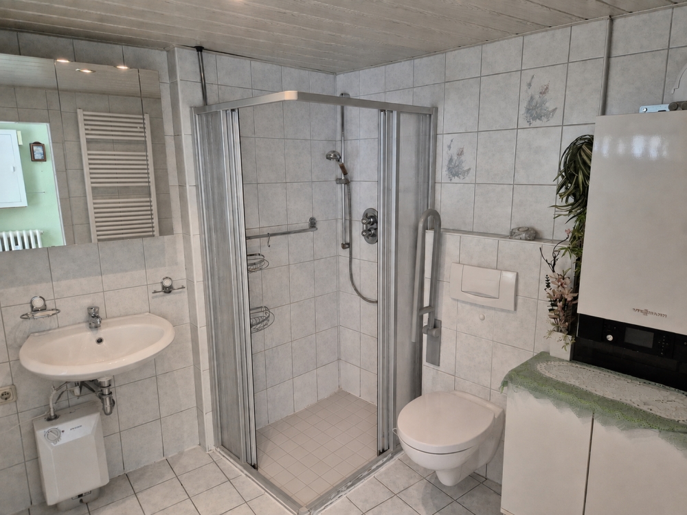 Badezimmer EG