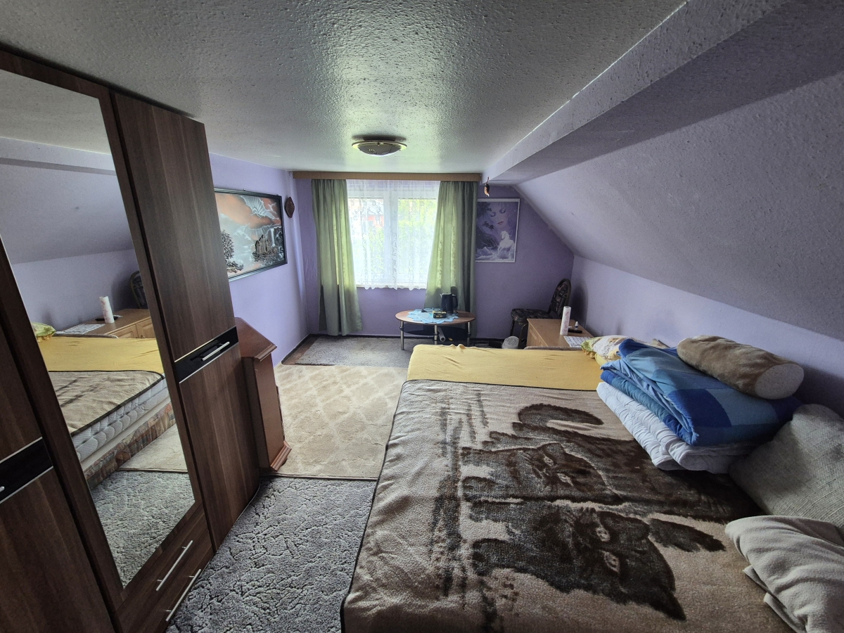 Zimmer 1 OG