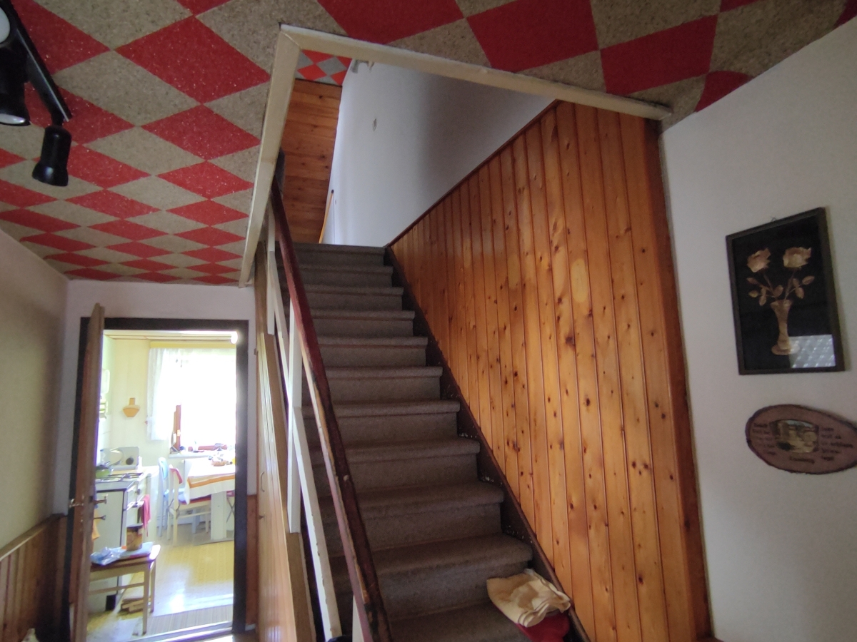 Treppe zum Obergeschoss Askania Immobilien